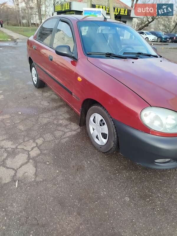 Седан Daewoo Lanos 2005 в Павлограде
