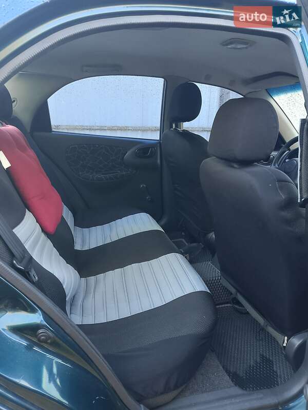 Седан Daewoo Lanos 2003 в Хмельницком