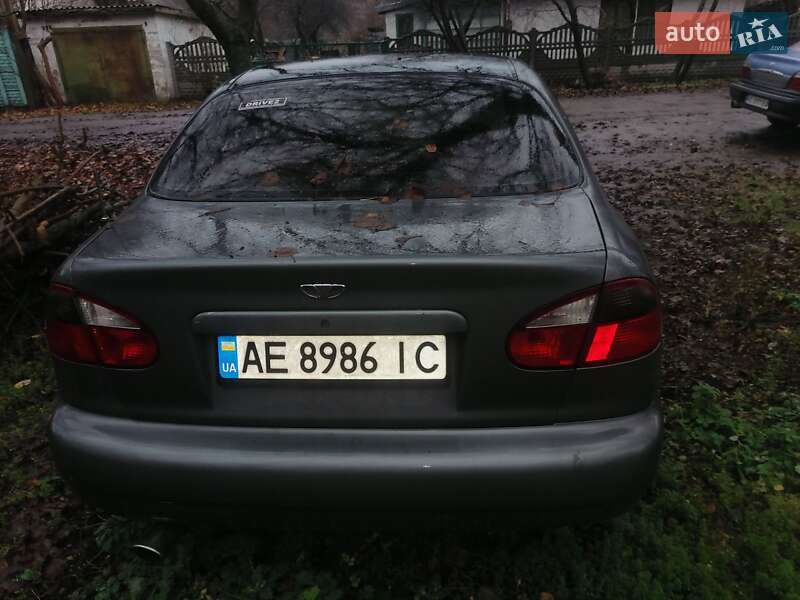 Седан Daewoo Lanos 2002 в Днепре