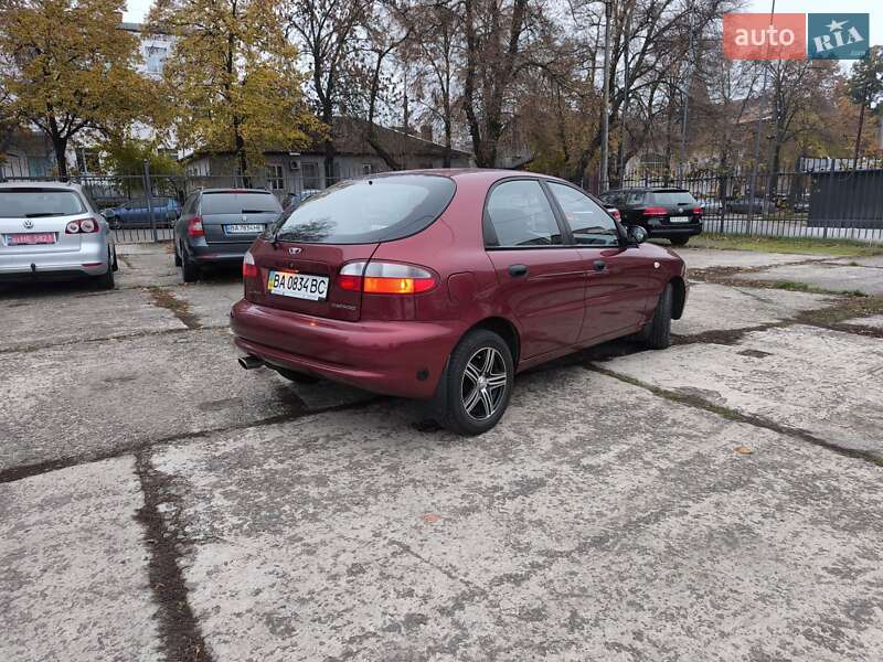 Хэтчбек Daewoo Lanos 2003 в Александрие