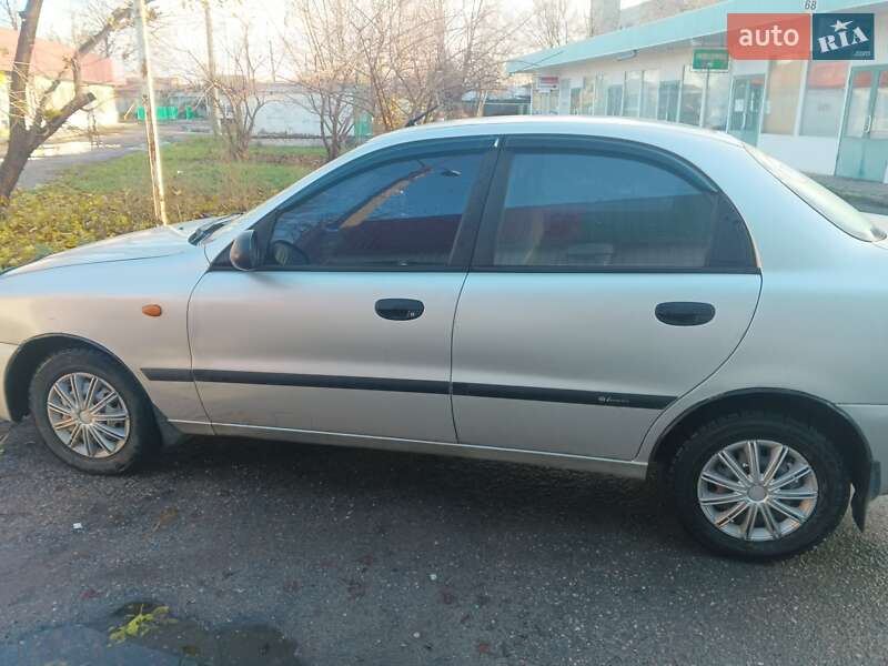 Седан Daewoo Lanos 2003 в Черкасах