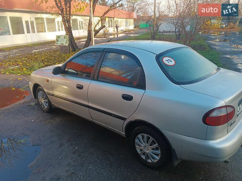 Седан Daewoo Lanos 2003 в Черкасах
