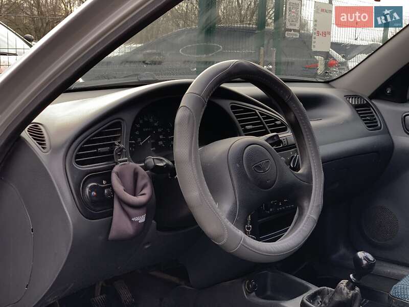 Седан Daewoo Lanos 1998 в Бердичеве