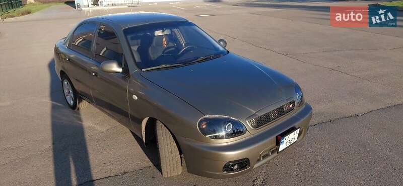 Седан Daewoo Lanos 2002 в Днепре