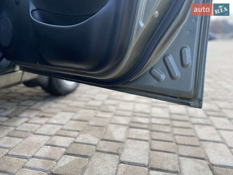 Седан Daewoo Lanos 2004 в Харкові