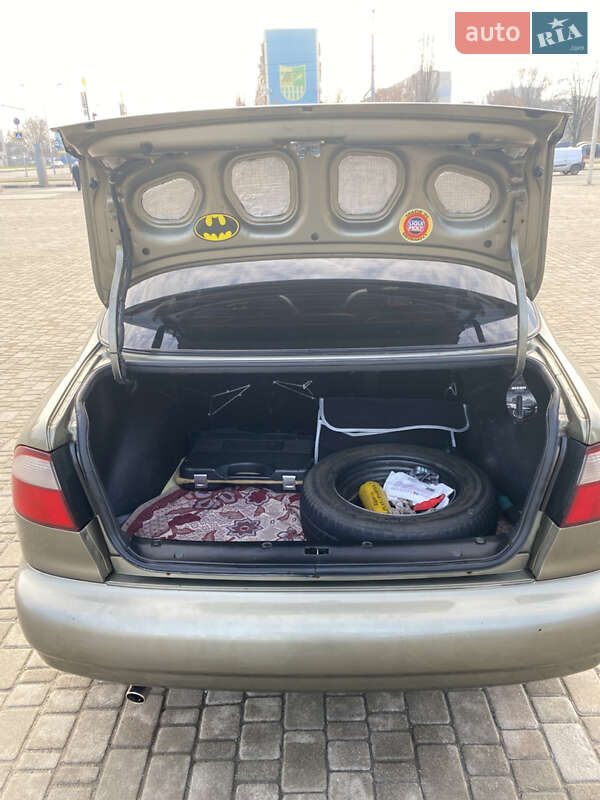 Седан Daewoo Lanos 2004 в Харкові