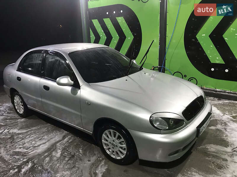 Седан Daewoo Lanos 1997 в Запоріжжі