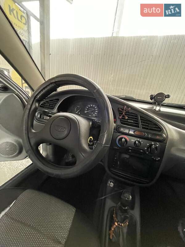 Седан Daewoo Lanos 2006 в Вишневом фото 13 Седан Daewoo Lanos 2006 в Вишневом