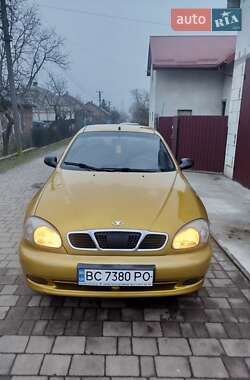 Седан Daewoo Lanos 2002 в Львові
