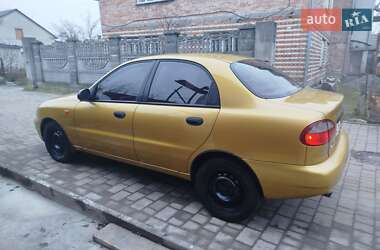 Седан Daewoo Lanos 2002 в Львові