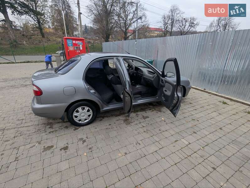 Седан Daewoo Lanos 2008 в Ужгороде