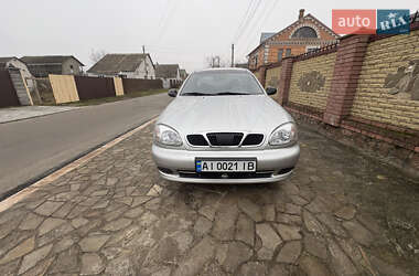 Седан Daewoo Lanos 1998 в Макарові