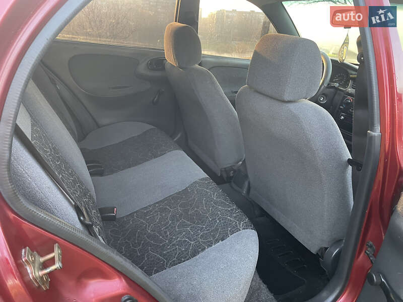 Седан Daewoo Lanos 2006 в Днепре