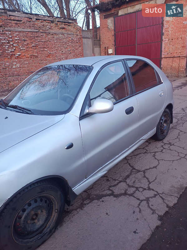 Хэтчбек Daewoo Lanos 2004 в Чернигове фото 3 Хэтчбек Daewoo Lanos 2004 в Чернигове