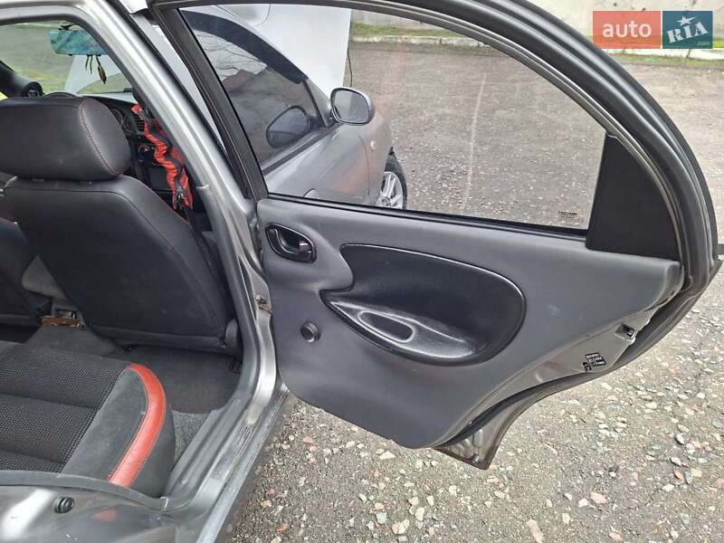 Седан Daewoo Lanos 2008 в Обухове