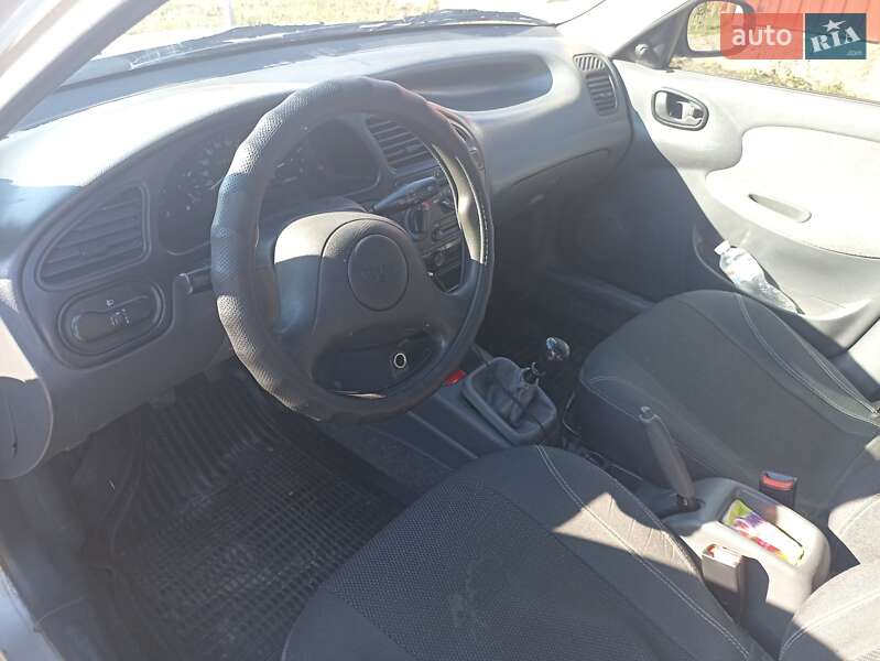 Седан Daewoo Lanos 2006 в Киеве