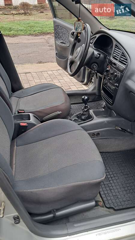 Седан Daewoo Lanos 2001 в Кривом Роге фото 6 Седан Daewoo Lanos 2001 в Кривом Роге