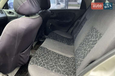 Седан Daewoo Lanos 2003 в Черновцах