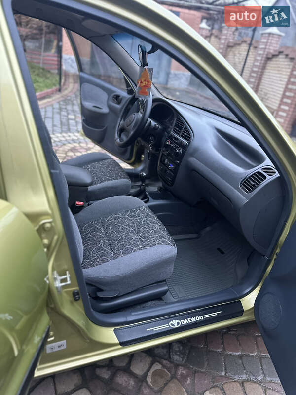 Седан Daewoo Lanos 2007 в Черновцах