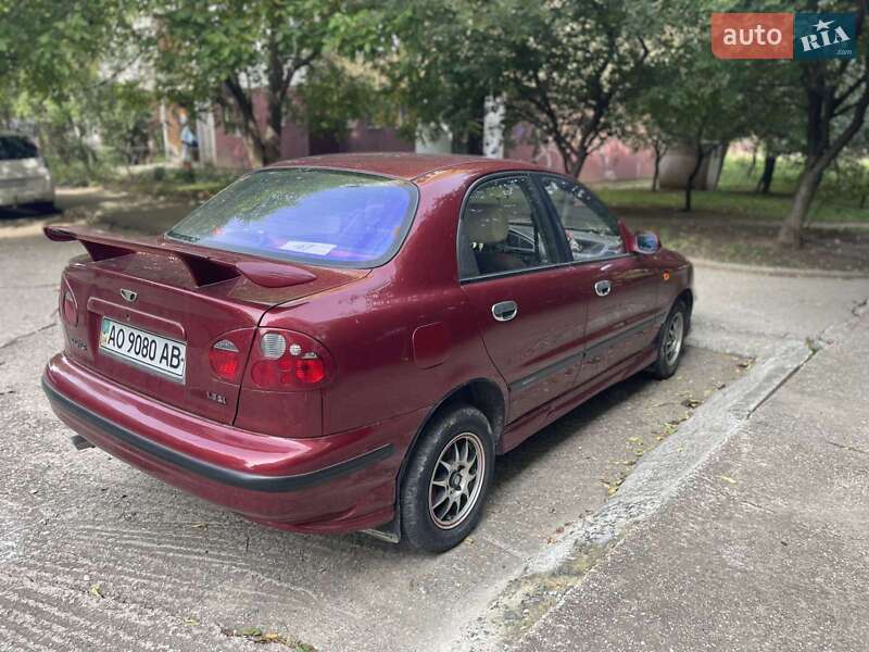 Седан Daewoo Lanos 2005 в Ужгороді