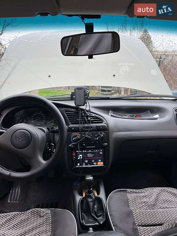 Седан Daewoo Lanos 2007 в Окнах