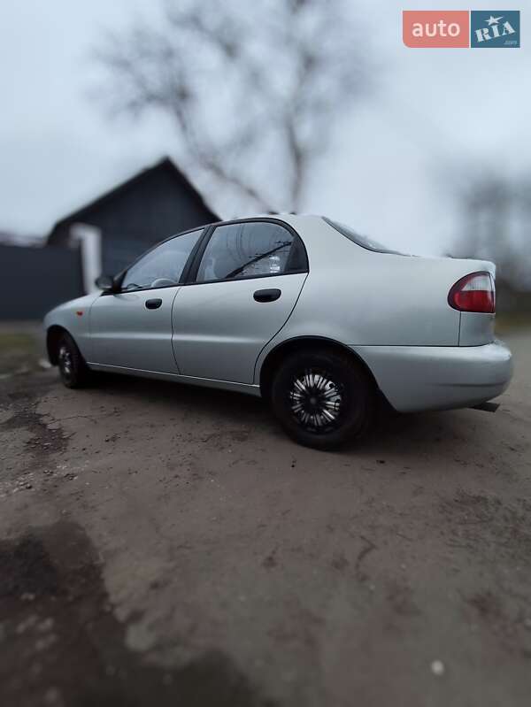 Седан Daewoo Lanos 2009 в Шептицькому