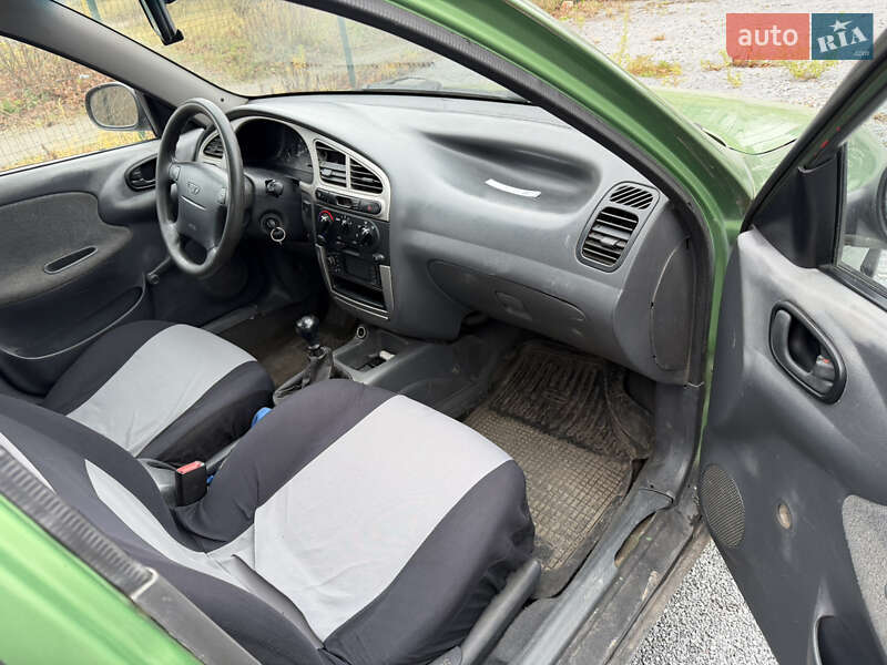 Седан Daewoo Lanos 2003 в Ровно фото 4 Седан Daewoo Lanos 2003 в Ровно