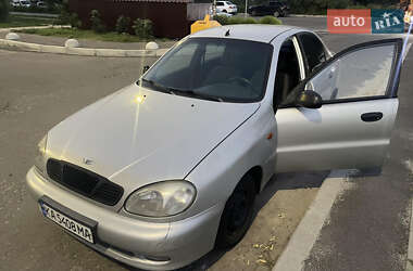 Седан Daewoo Lanos 2002 в Киеве