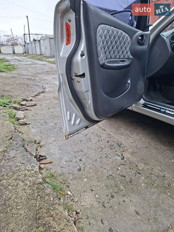 Седан Daewoo Lanos 2003 в Одессе фото 7 Седан Daewoo Lanos 2003 в Одессе