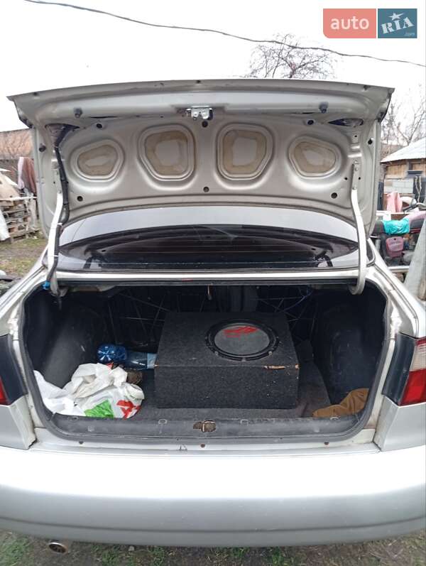 Седан Daewoo Lanos 2004 в Богодухове