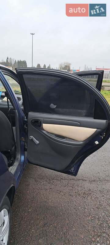 Седан Daewoo Lanos 2005 в Львове