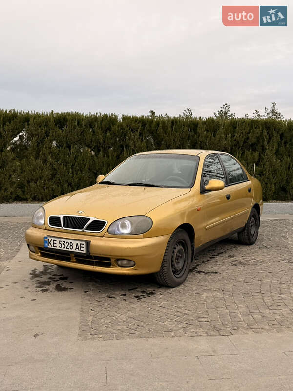 Седан Daewoo Lanos 2002 в Днепре