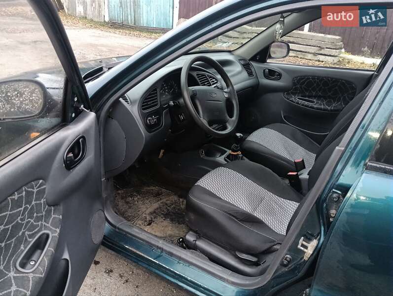 Седан Daewoo Lanos 2003 в Бахмаче