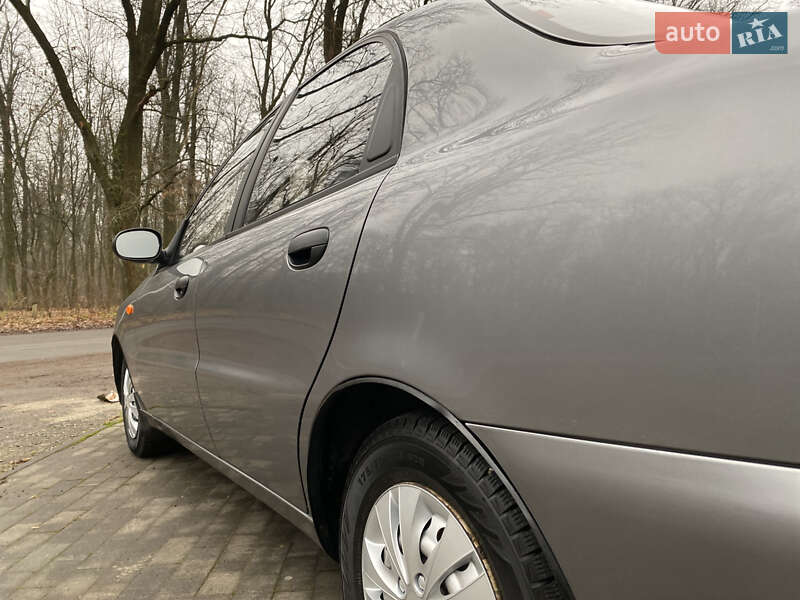 Седан Daewoo Lanos 2008 в Киеве