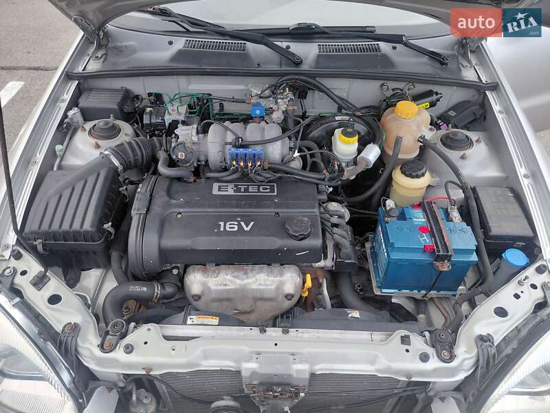 Седан Daewoo Lanos 2005 в Запорожье