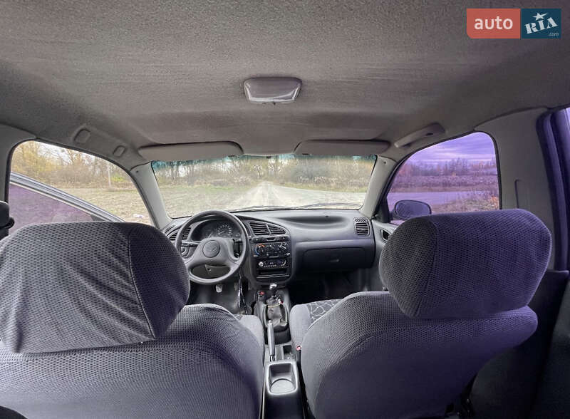 Седан Daewoo Lanos 2002 в Малине