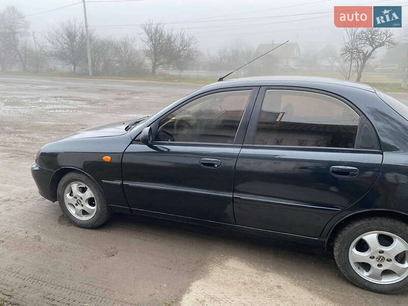 Седан Daewoo Lanos 2006 в Калиновке