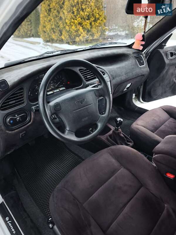 Седан Daewoo Lanos 2004 в Харькове