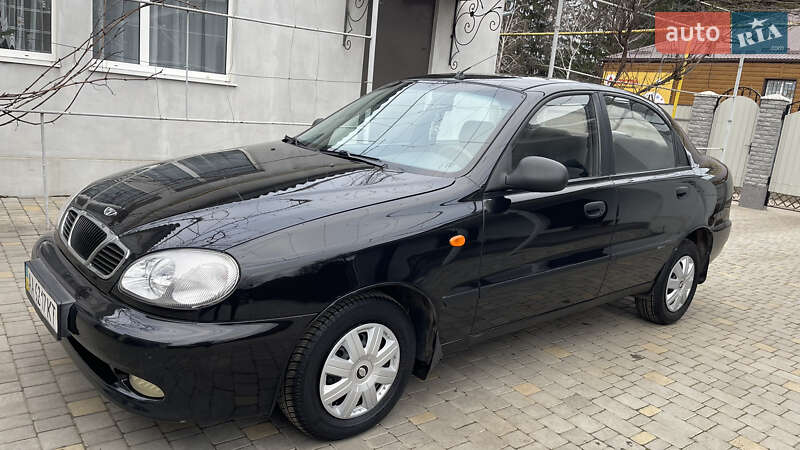 Седан Daewoo Lanos 2011 в Врадиевке
