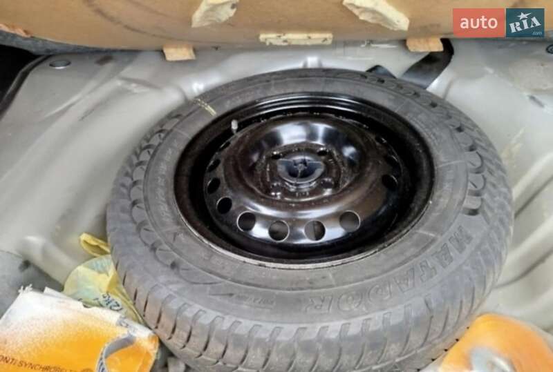 Седан Daewoo Lanos 2004 в Павлограді