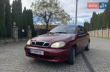 Седан Daewoo Lanos 2004 в Надворной