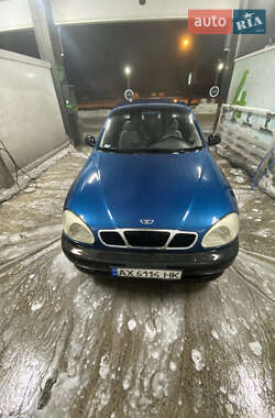 Седан Daewoo Lanos 2001 в Харкові