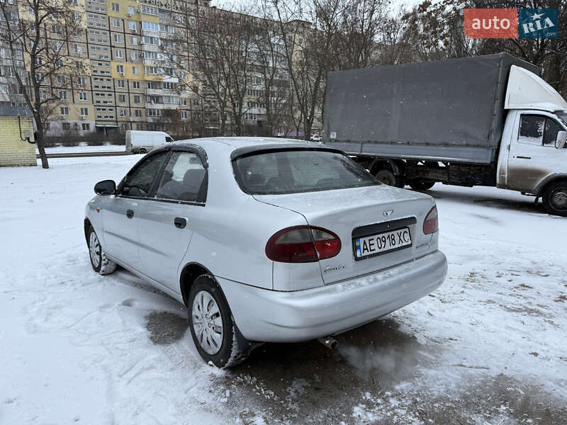 Седан Daewoo Lanos 2003 в Днепре