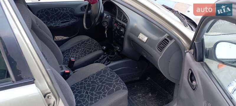 Седан Daewoo Lanos 2003 в Днепре