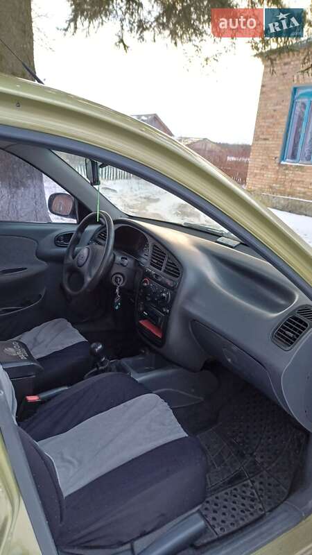 Седан Daewoo Lanos 2007 в Дубровице