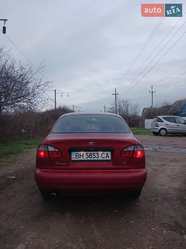 Седан Daewoo Lanos 2008 в Молодежном