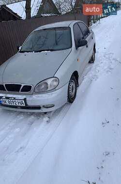 Седан Daewoo Lanos 2002 в Остроге
