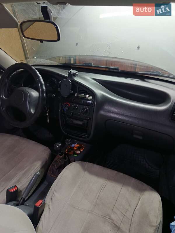 Седан Daewoo Lanos 2006 в Днепре