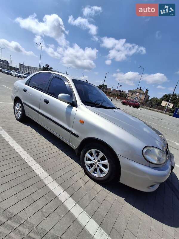 Седан Daewoo Lanos 2004 в Виннице