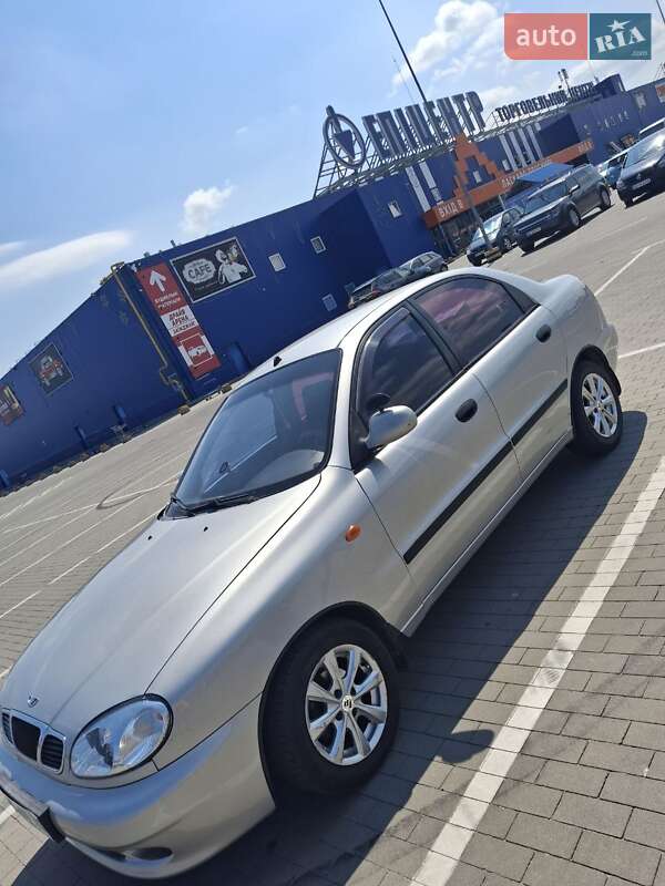 Седан Daewoo Lanos 2004 в Виннице